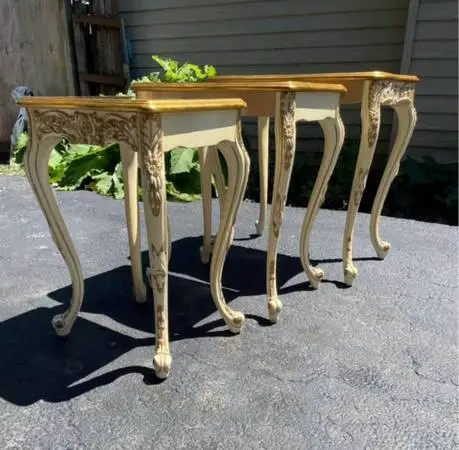 Montalbano Majestic 60th Anniversary Gold leaf Nesting Tables.