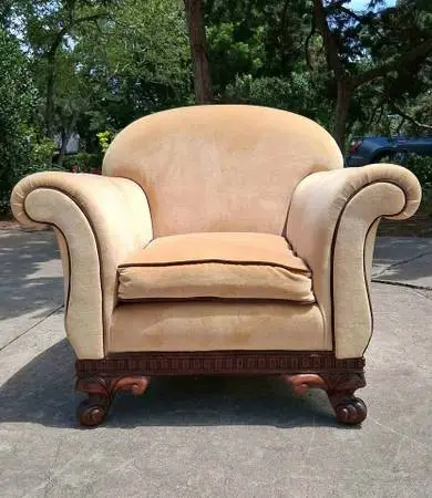 Antique Club Lounge Chair