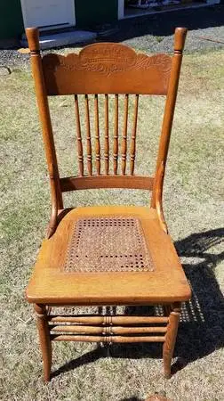 Cane seat chair