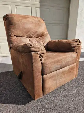 RUSTIC RECLINER CHAIR BY ASHLEY FURNITURE