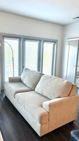 Gray Sofa & Love Seat in Good Condition