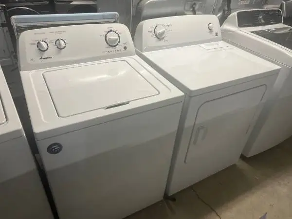 Amanda Washer&Dryer set like new warranty delivery available