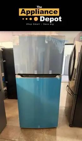 New Frigidaire Top Mount Refrigerator
