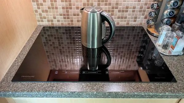 Frigidaire Gallery 30 Induction Cooktop