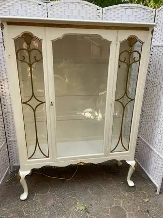Antique hand painted Victorian Queen Anne mahogany China cabinet/ book