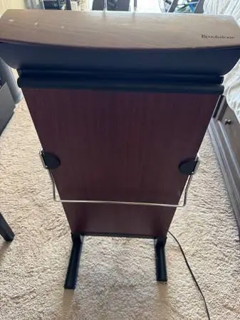 Brookstone Model 747 Pants Presser