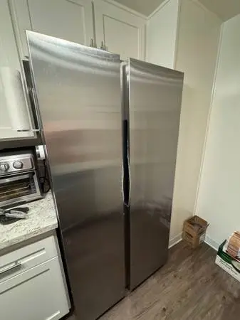 Samsung 23 cu. ft. Smart Counter Depth Side-by-Side Refrigerator