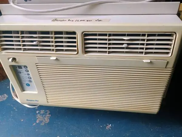 Hampton Bay 12,000 BTU air conditioner