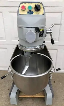 Globe Dough Mixer 20 qt.