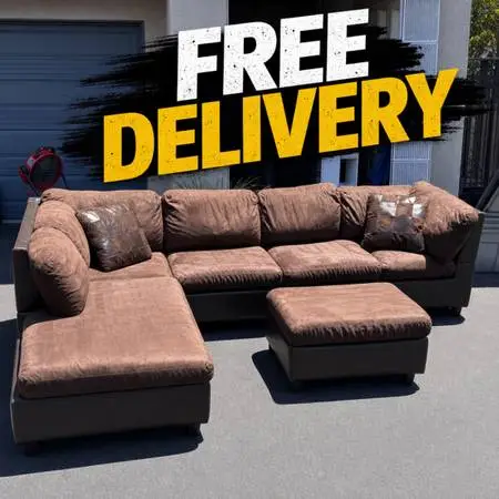Microfiber & Leather Sectional Couch W/Ottoman (FREE DELIVERY)