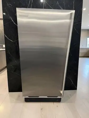 Electrolux Icon 16.8 cu ft Standing Freezer