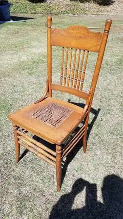 Cane seat chair