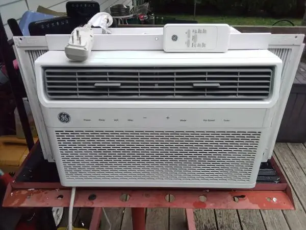 8,000 btu Air Conditioner