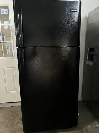 BLACK FRIDGE