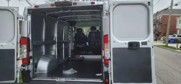 Mover with Van
