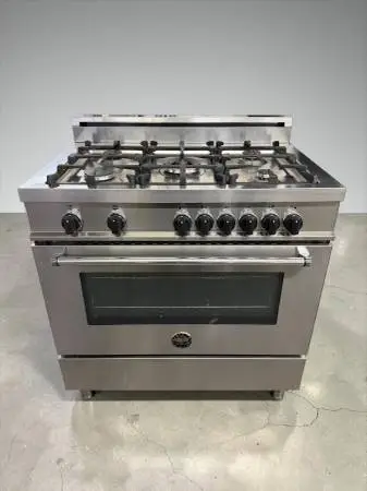 Bertazzoni 36 inch Dual Fuel Range, 5 Burner, Electric Oven Master