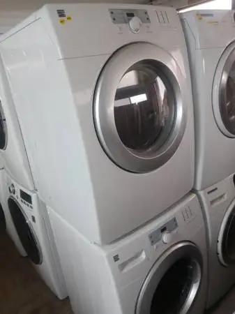 ★Kenmore stackable front load washer and dryer set