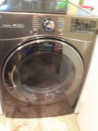 electric clothes dryer