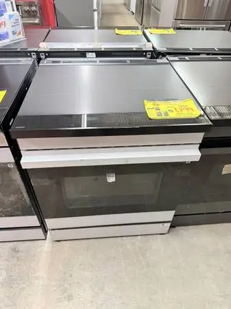 WHITE SAMSUNG BESPOKE INDUCTION ELECTRIC RANGE