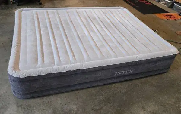 Queen Size Intex Air Mattress - Built In Air Pump