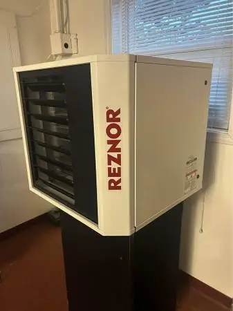 Reznor UDX-125 125,000 BTU Power Vented Propane (LP) Unit Heater