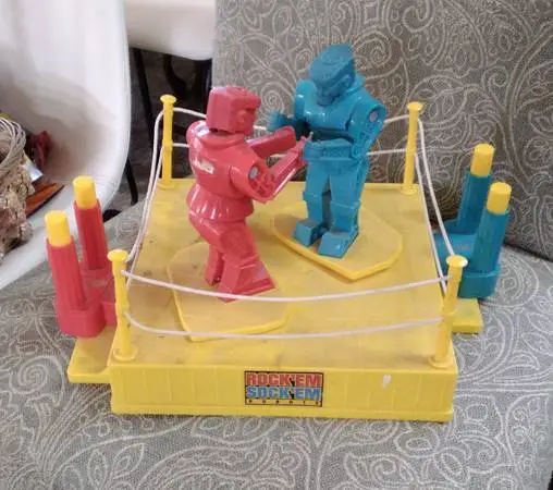 Vintage Rock em Sock em Robots Boxing Game