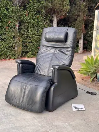 Human Touch Perfect Chair PC-085 Zero Gravity Power Recliner Black