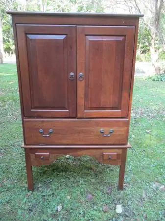 Wood Cabinet