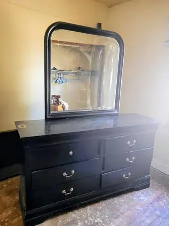 Dresser & Bed Frame*King size