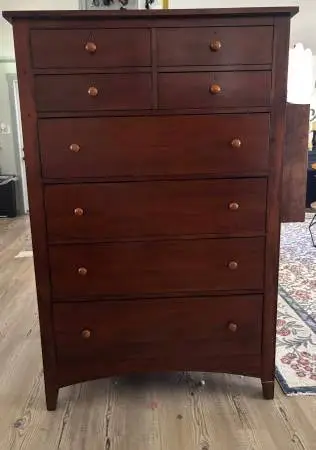 Dresser