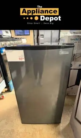 New Frigidaire Slide in Range Scratch and Dent