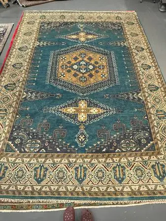 12’ x 9’ wool rug