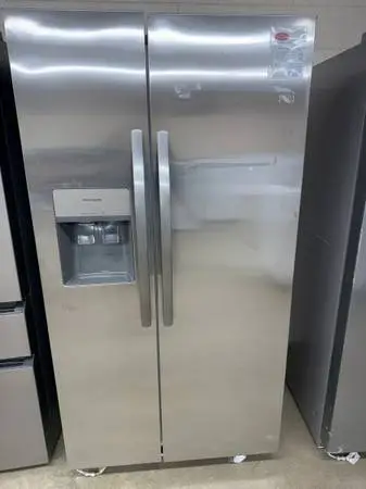GSGV- NEW S&D FRIGIDAIRE REFRIGERATOR W/1 YEAR WARRANTY