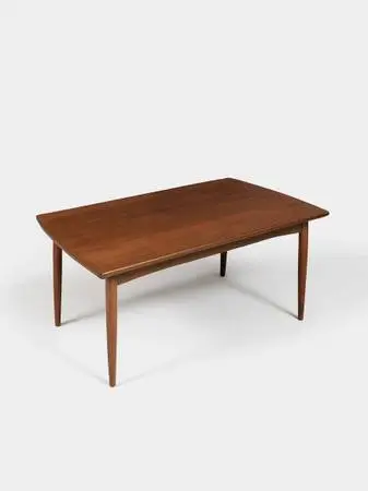 Expanding Mid-Century Danish Modern Walnut Draw-Leaf Dining Table, c.1
