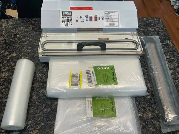 Weston Pro-3000 Commercial Grade Vacuum Sealer with Avid Armor Bags &