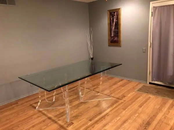 2-Acrylic Table Bases Curved Frozen Ice Cicle/Iceberg-lists-3.5k