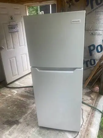 Top freezer fridge delivered