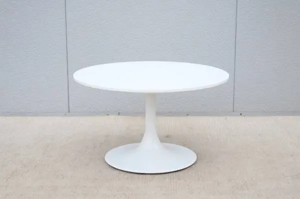 Mid-Century Modern Nineteen20 Round Corian Tulip Coffee Table, New