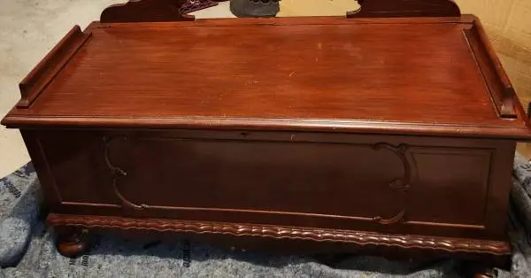CEDAR CHEST