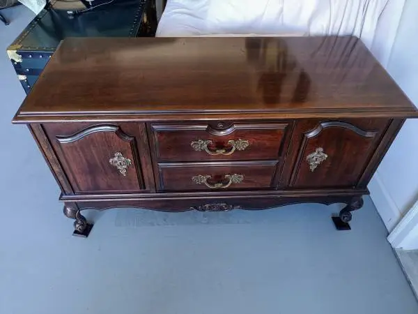 LANE CEDAR CHEST