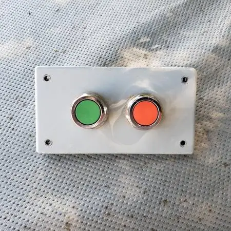 heavy duty dual push button switch furnas cat. No. 52PA8A2. red and gr