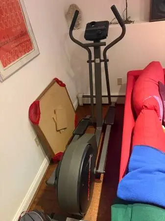 ProForm 485E Low Impact Elliptical Machine – Fully Functional