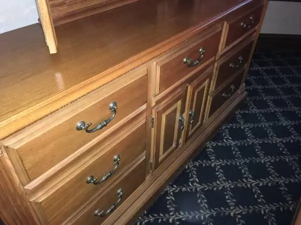 Dresser