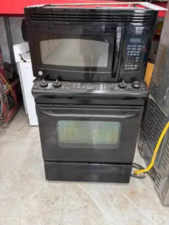 GE Gas Stove