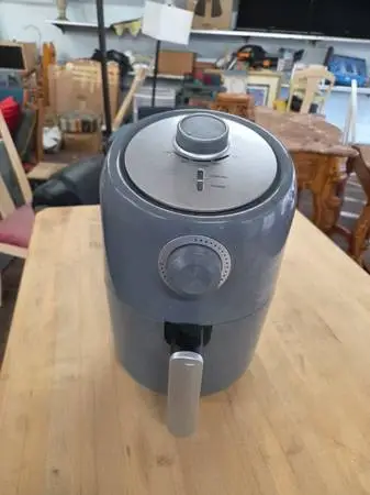 Air Fryer has been tested works great in very good condition