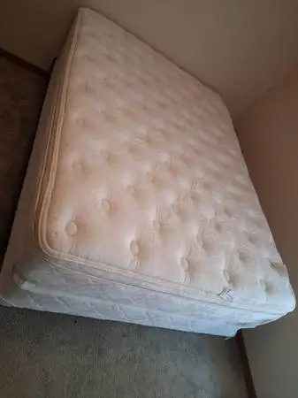 Ethan Allen Luxury Royal Mattress Set Serious Buyers Only!