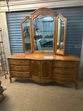 Thomasville dresser