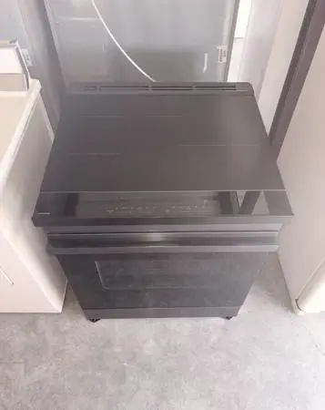 Samsung Dark Stainless Steel Electric Flat Top Stove Oven Range