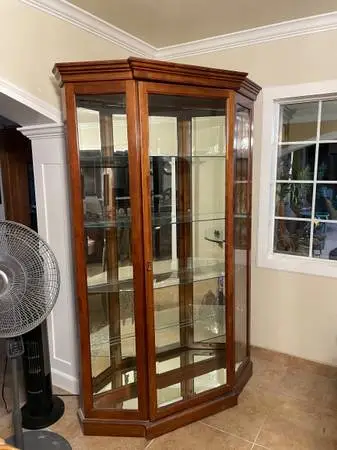 Curio Cabinet wood Mirror and 4 Shelves