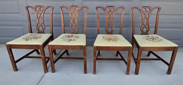 4 Chippendale Mahogany Dining chairs